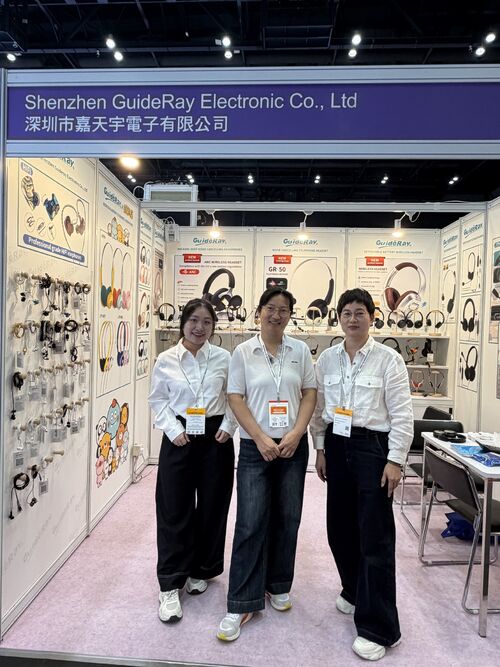 Latest company news about Global Sources Hong Kong Consumer Electronics Show | GuideRay Booth Remains Buzzing on Day 3, New Headphones Attract Ove